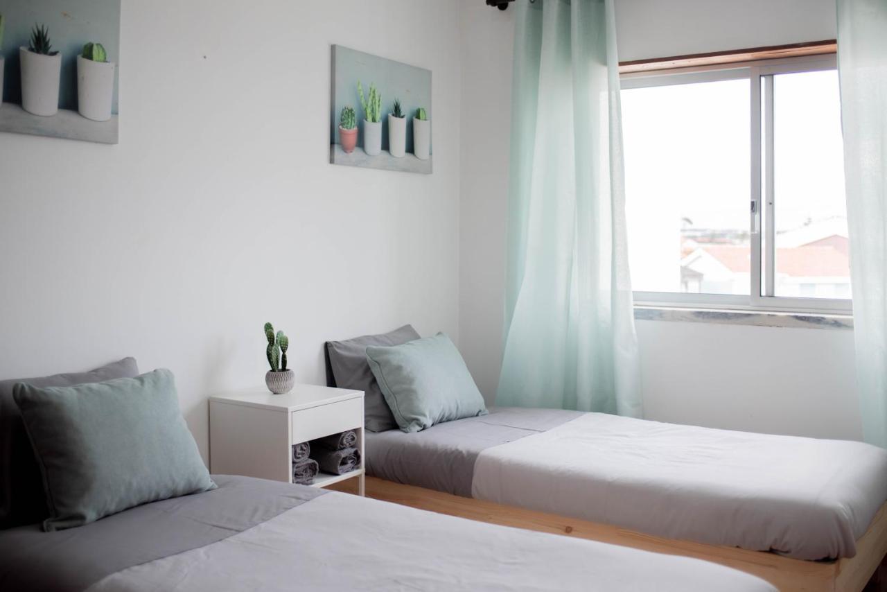 Hostel Baleal Surf Emotions Exterior foto